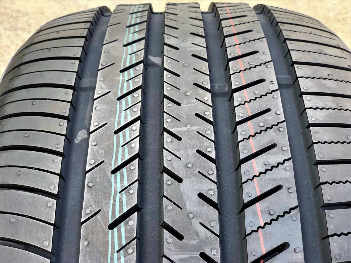 285/25R20 93W XL High Performance All Season Tire V8743