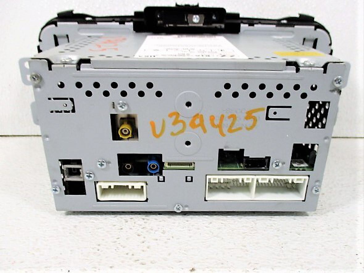 OEM Audio Navigation GPS Media Display Screen Radio Receiver V1130