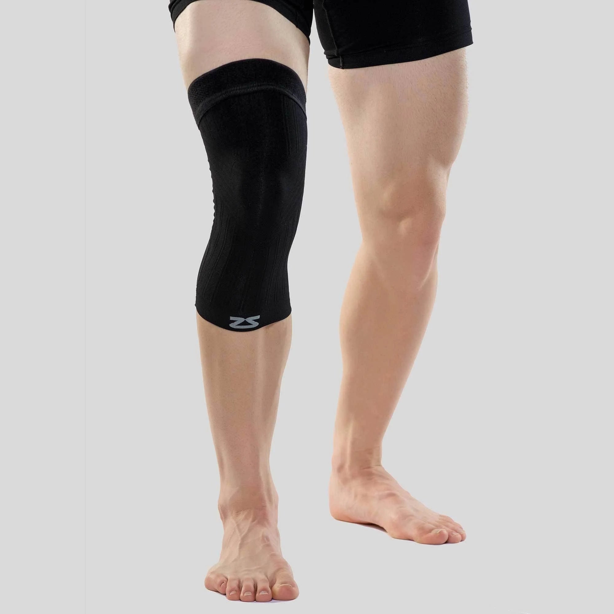 Compression Knee Sleeve in 2 Sleeves Blue K169