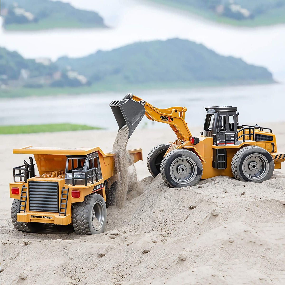 Remote Control Construction Dump Truck Toy with Rechargeable Battery T384