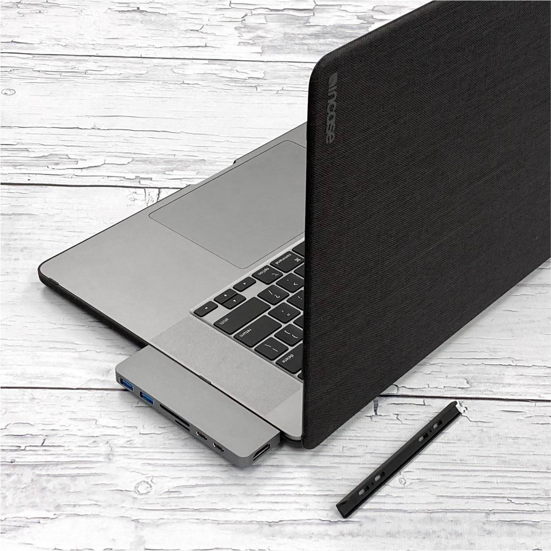 Dock T918