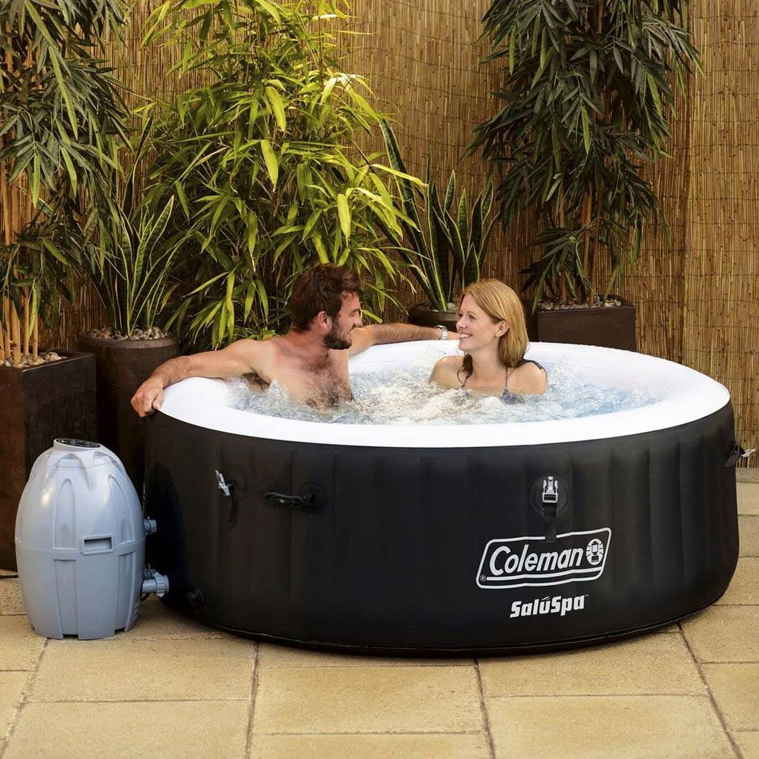 4 Person Inflatable Hot Tub with 3 Piece Cleaning Tool Set S353520