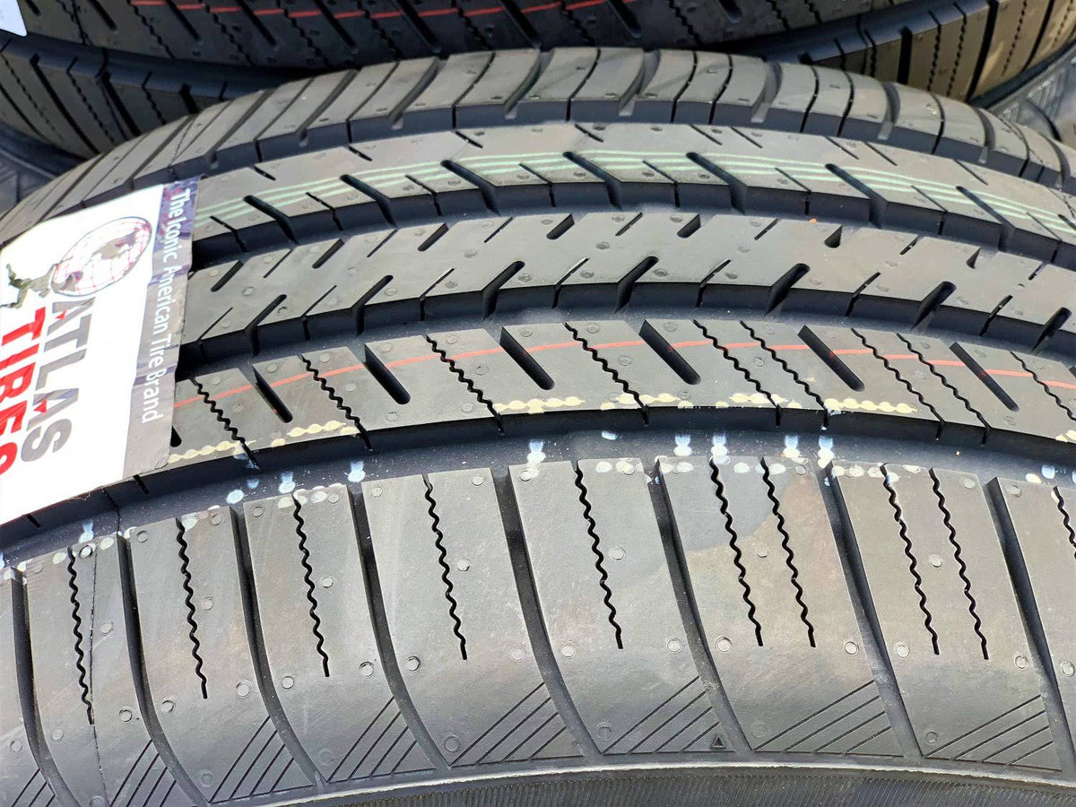 285/25R20 93W XL High Performance All Season Tire V8743