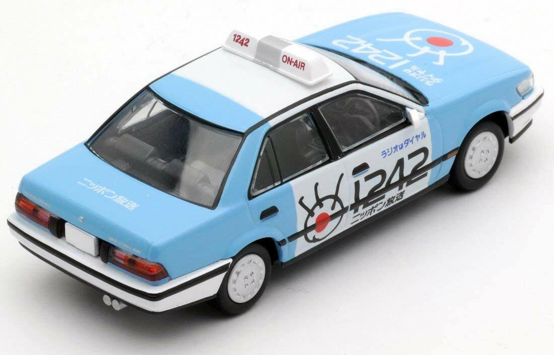 Nissan Bluebird 1/64 Diecast Car F567